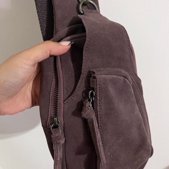 Free People Hudson Sling Bag - Cow Leather - Picture 4 of 9